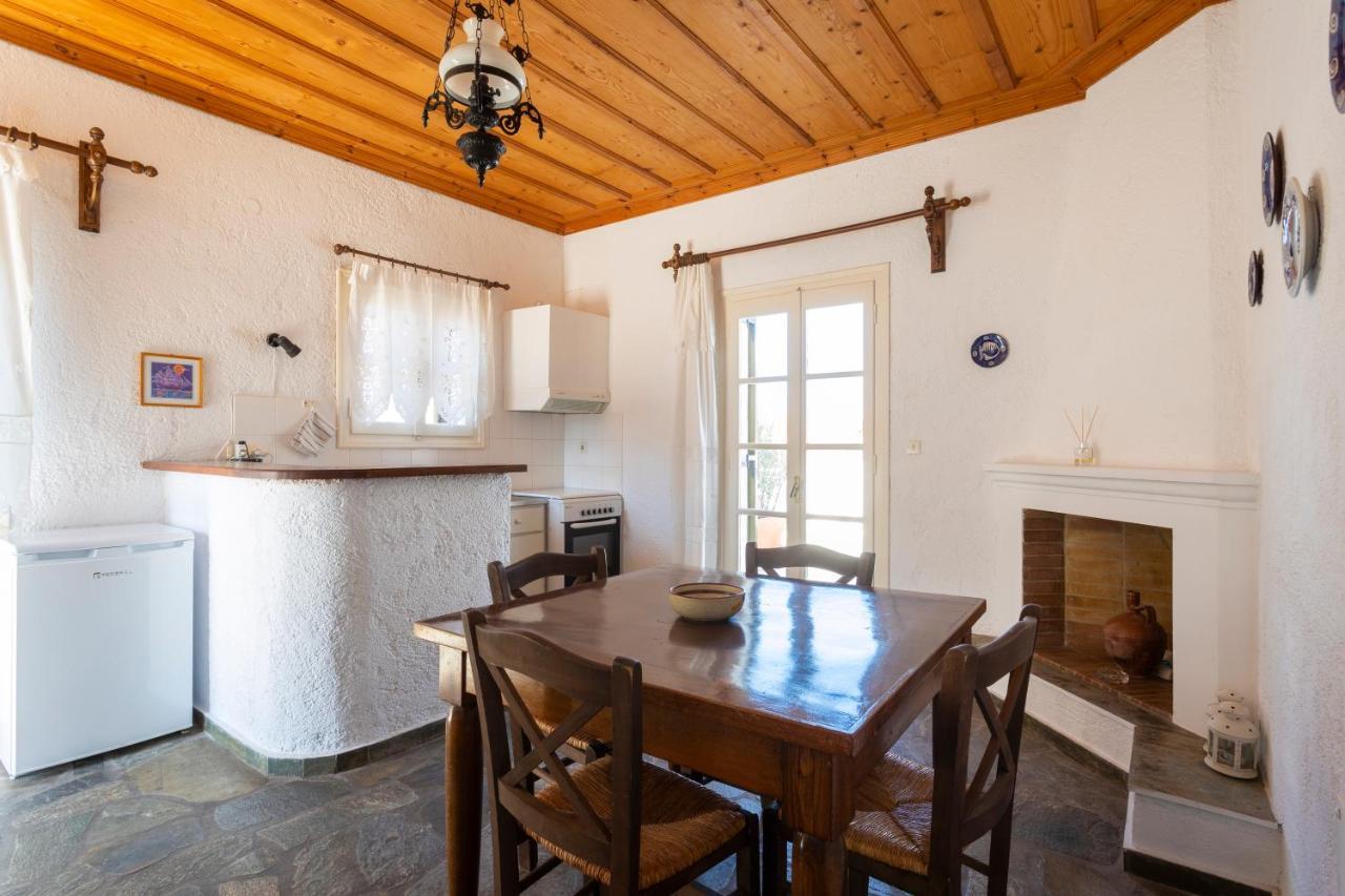 Villa Kalomira Spetses Town Exterior photo