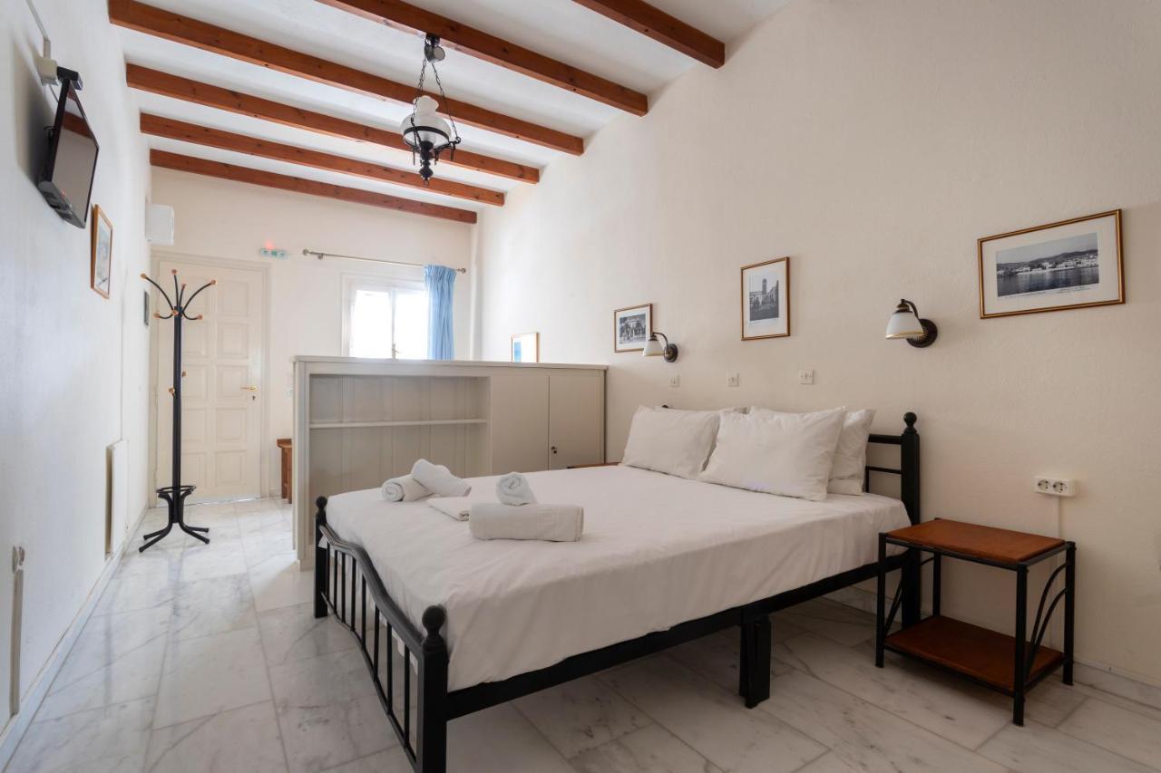 Villa Kalomira Spetses Town Exterior photo
